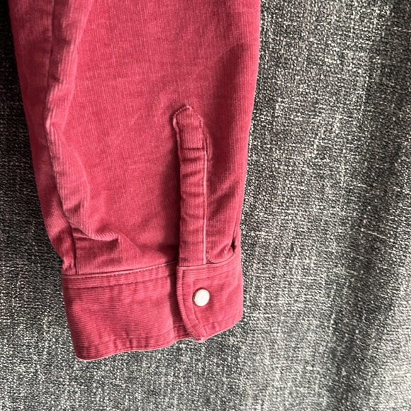Vintage Cotton Ginny!! Pink corduroy “pearl” button shirt - Picture 8 of 13